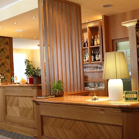 فندق Hotel Residence Valverde 3*