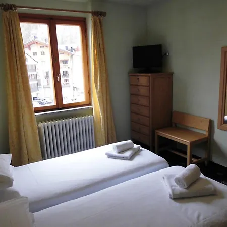 Hotel Residence Valverde فندق 3*