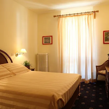 فندق Hotel Residence Valverde غريسّوني لا ترينيتي