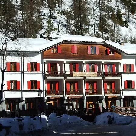 Hotel Residence Valverde 3* غريسّوني لا ترينيتي