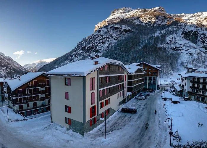 Valverde 3* 格雷索拉特里尼泰